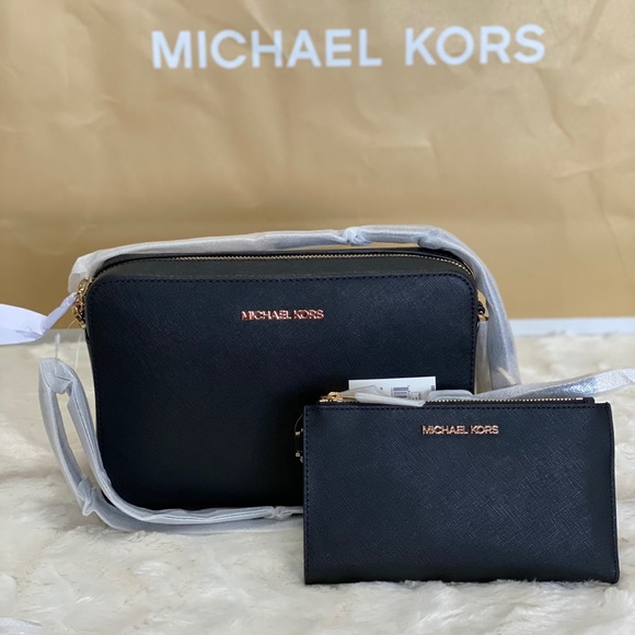 Michael kors bag with wallet - Picture 4 of 4